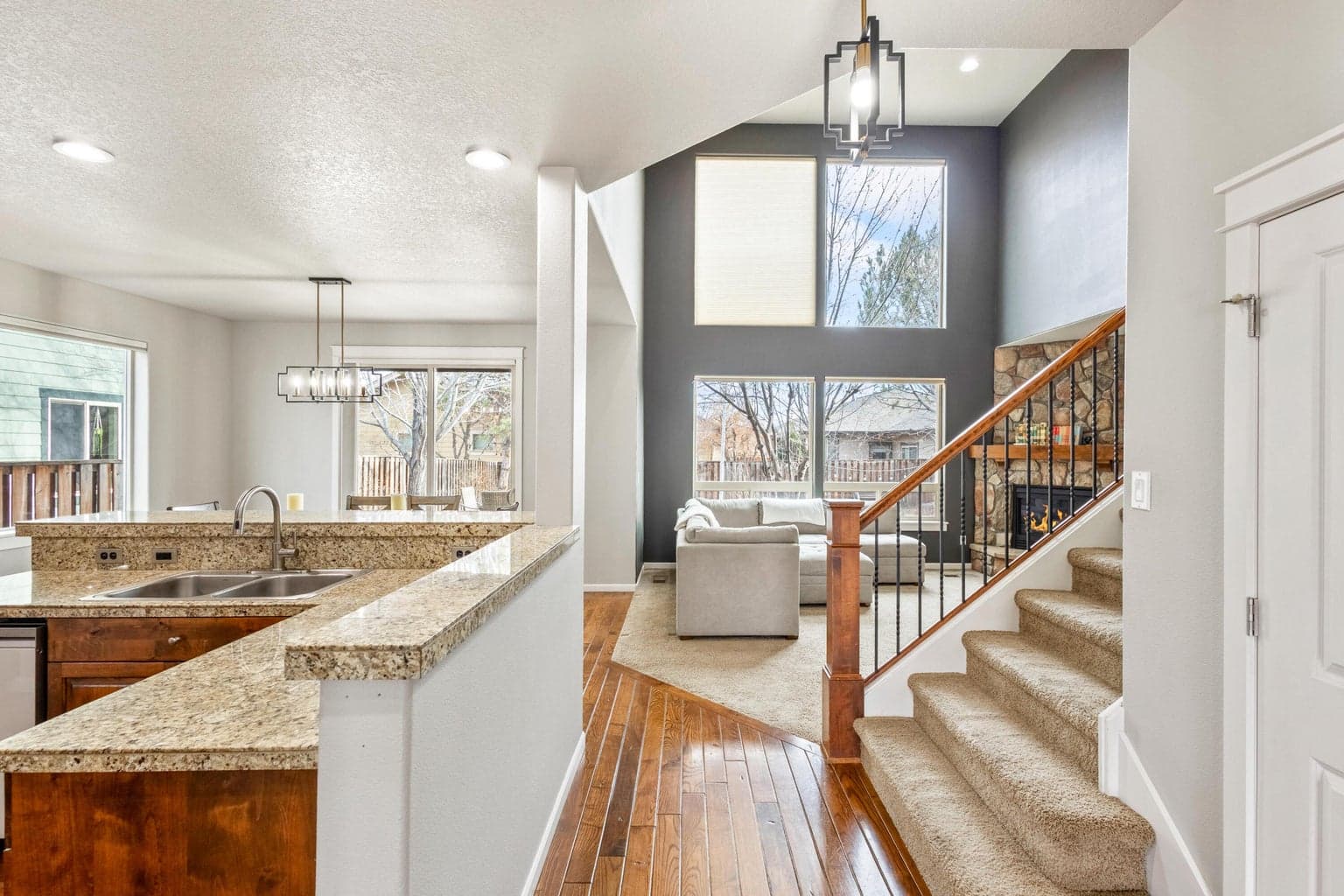 Photo of 388 29th 4 of 40