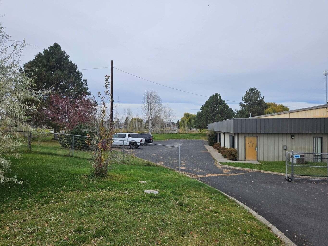 Photo of 975 1st 3 of 3