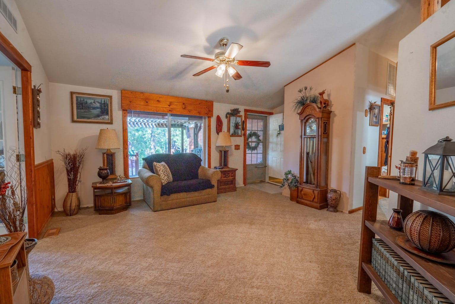 Photo of 60626 River Bend 4 of 49