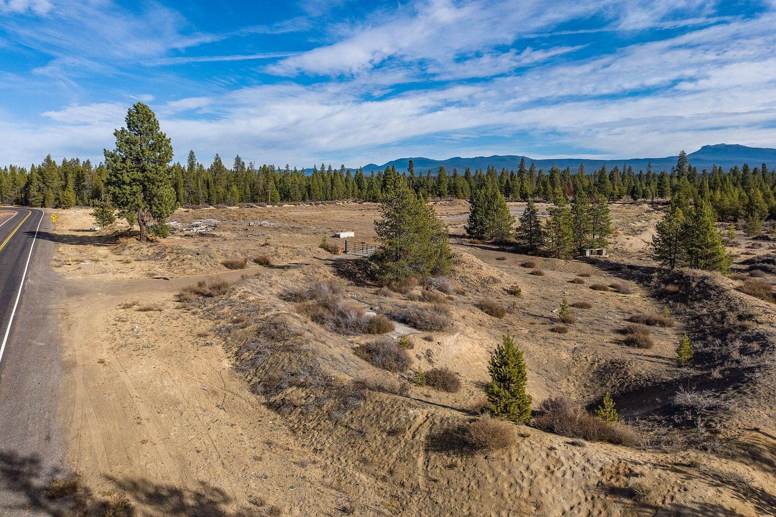 Photo of 17160 Rosland 4 of 15