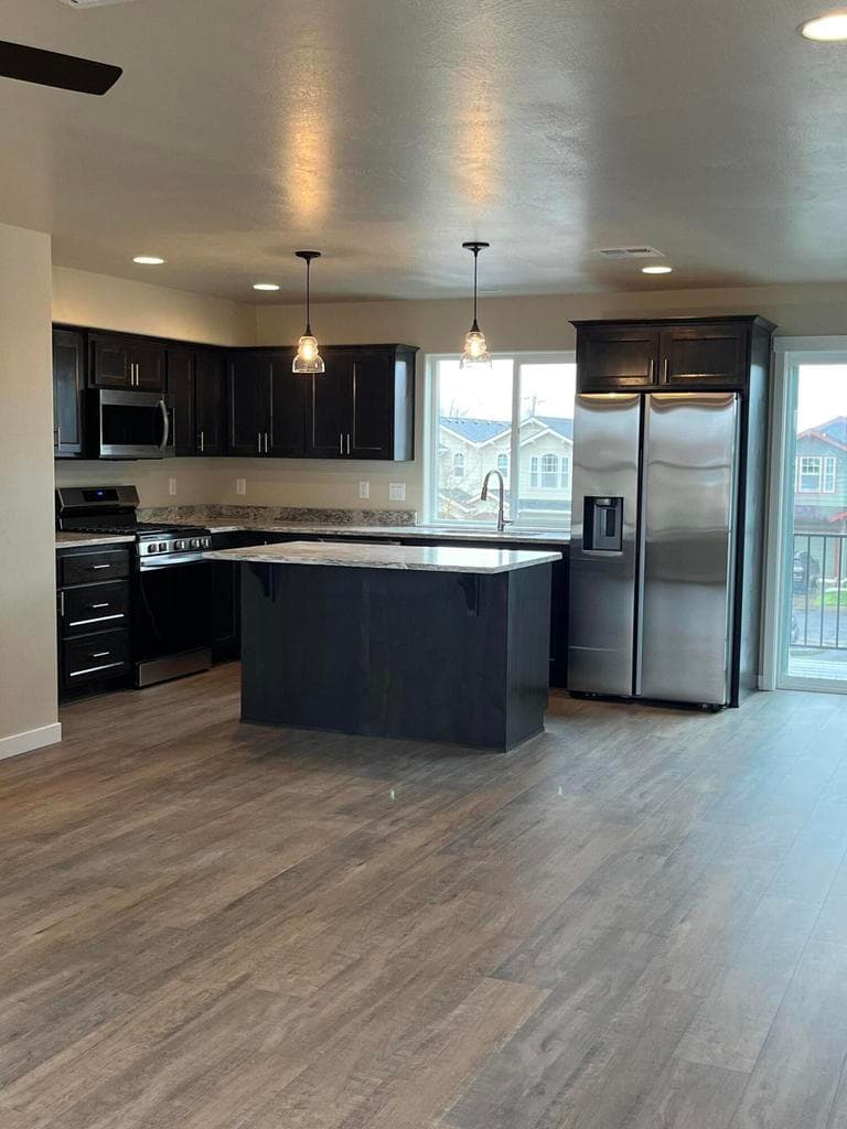 Photo of 7859 28th 2 of 8