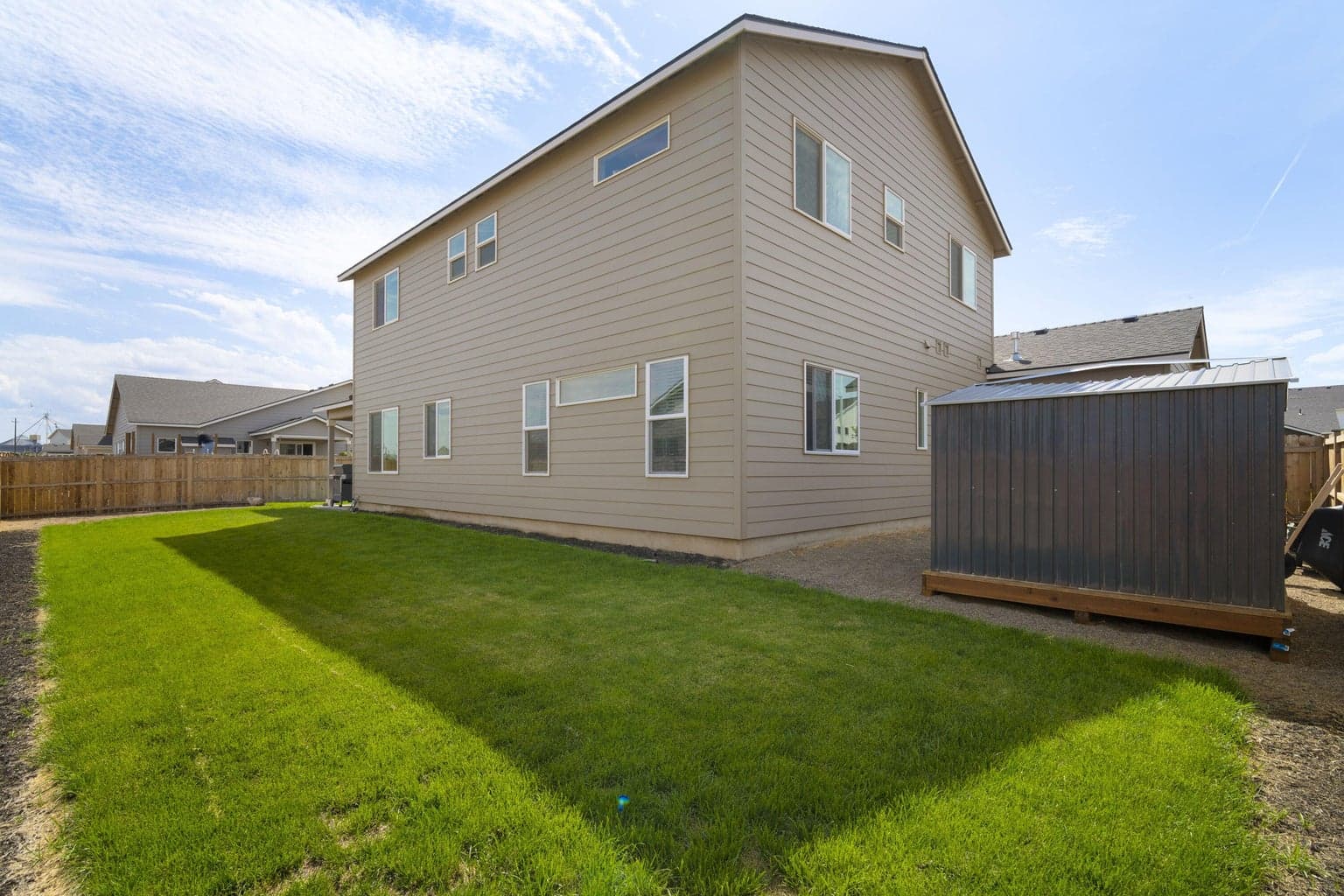 Photo of 280 NW Double Eagle Avenue 32 of 36