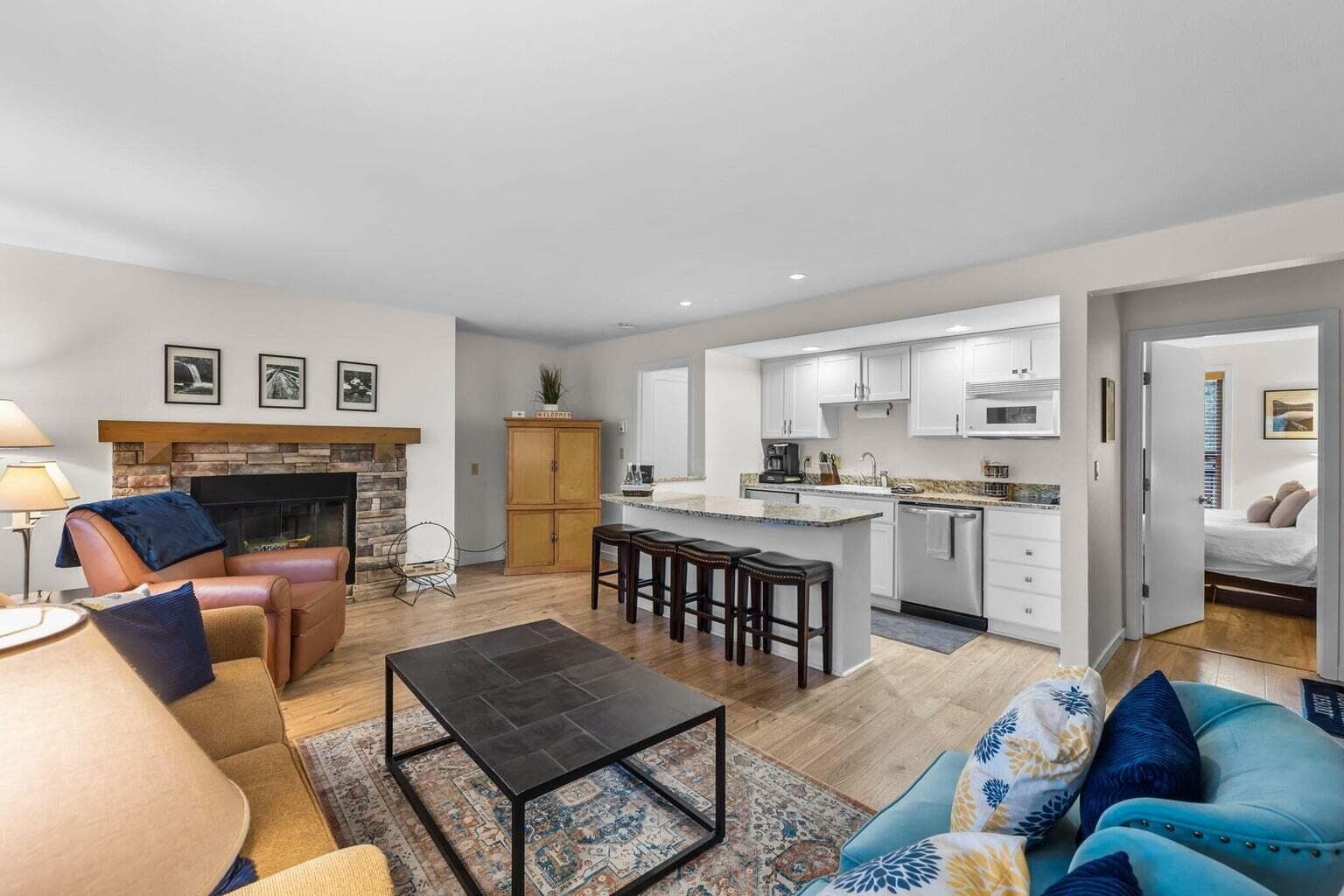 Photo of 18575 Century 2 of 44