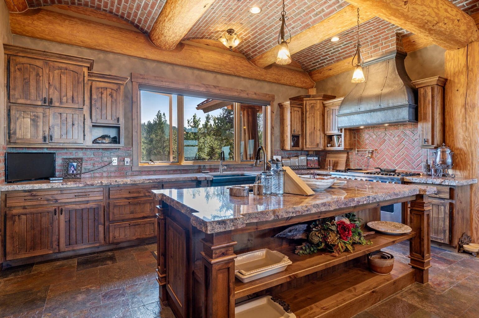 Photo of 27990 Old Wolf Creek Road 9 of 56