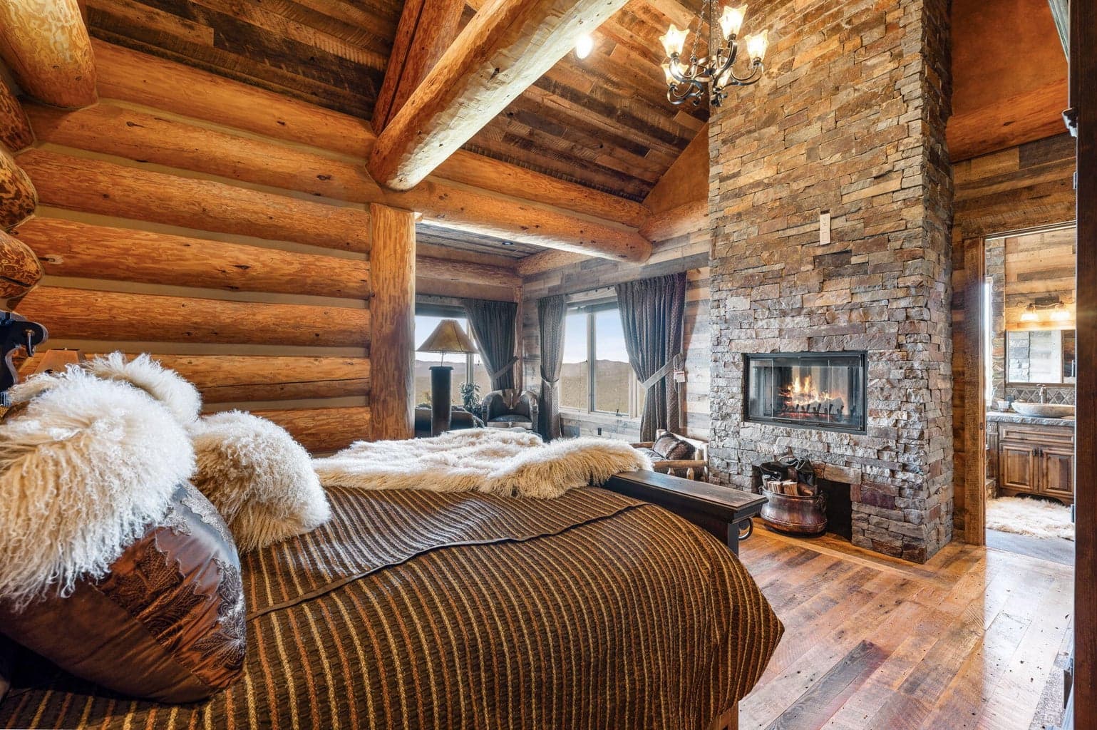 Photo of 27990 Old Wolf Creek Road 14 of 56