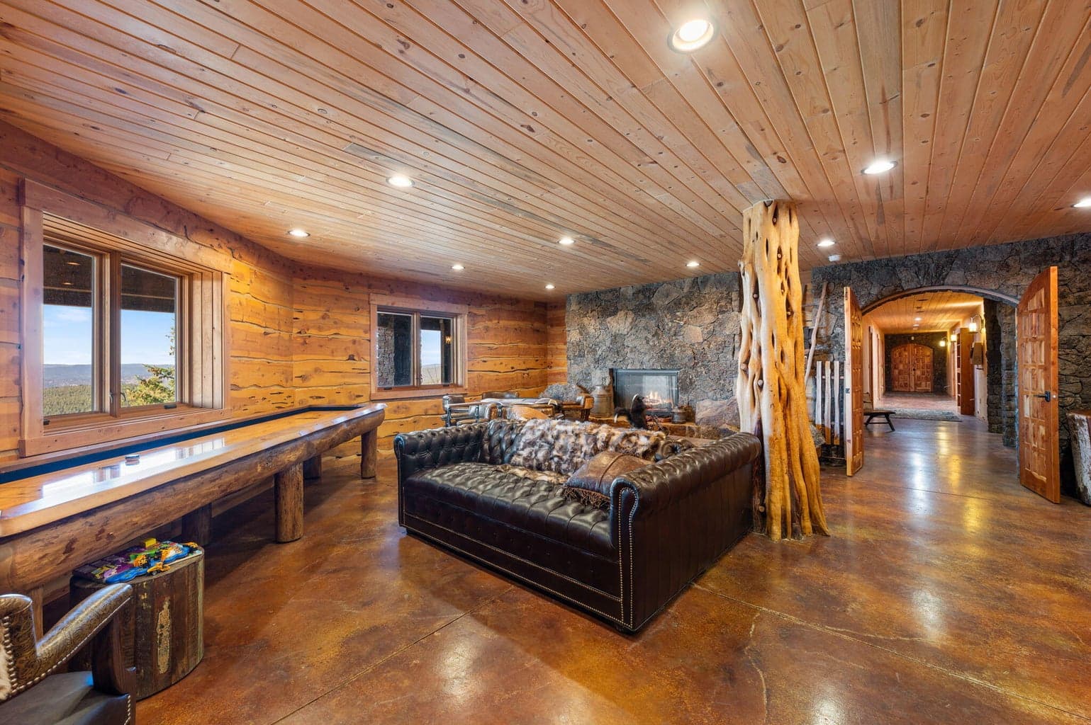 Photo of 27990 Old Wolf Creek Road 16 of 56