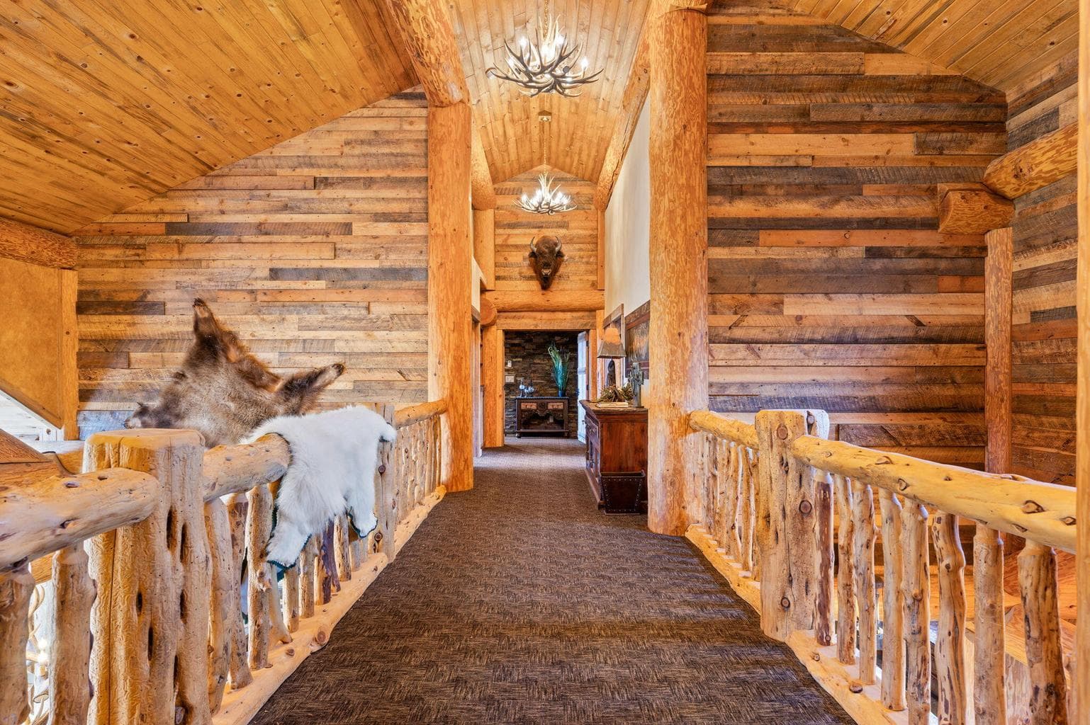 Photo of 27990 Old Wolf Creek Road 19 of 56