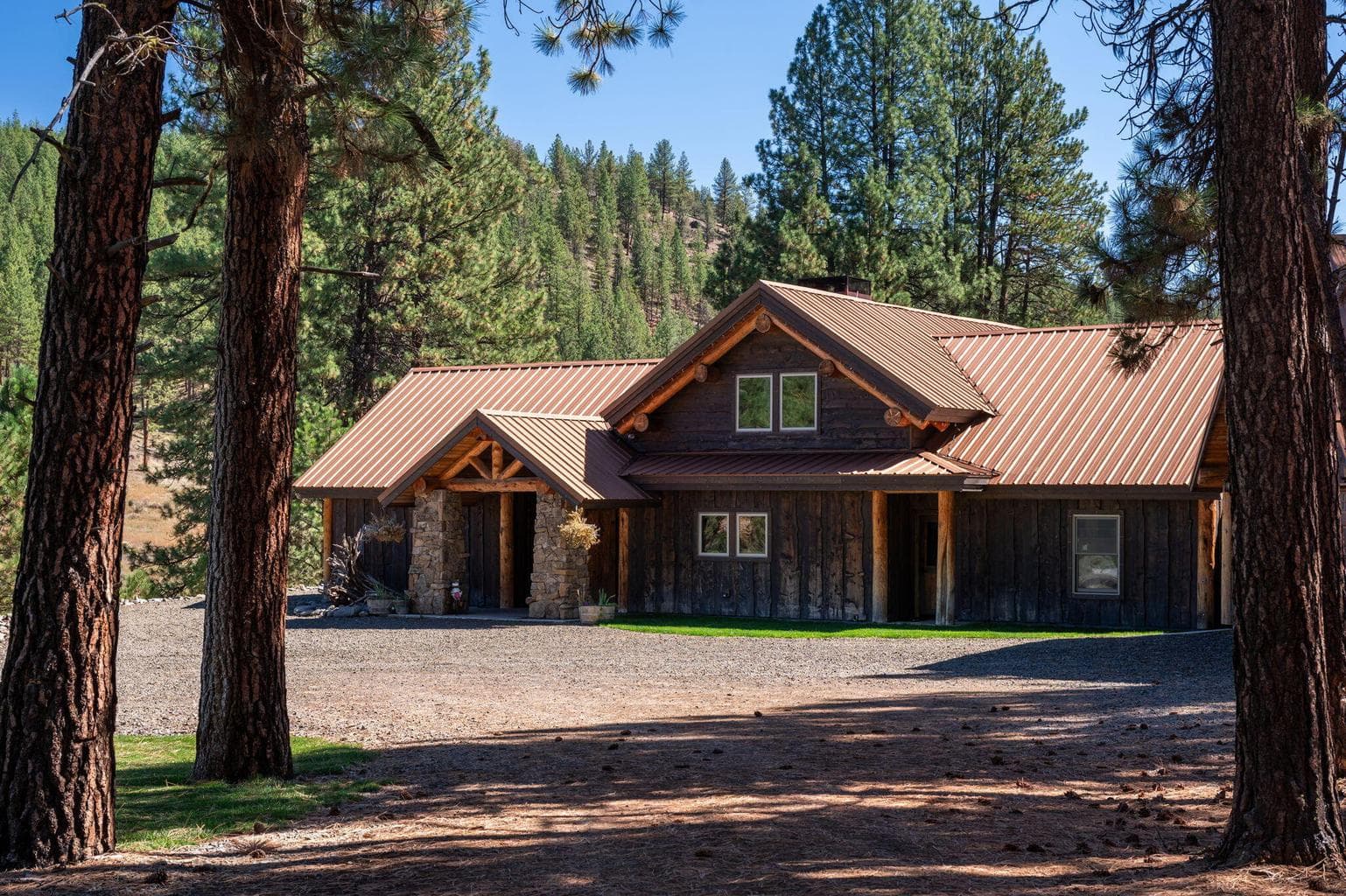 Photo of 27990 Old Wolf Creek Road 46 of 56