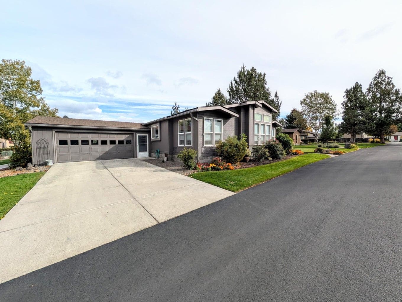 Photo of 1188 27th 2 of 27
