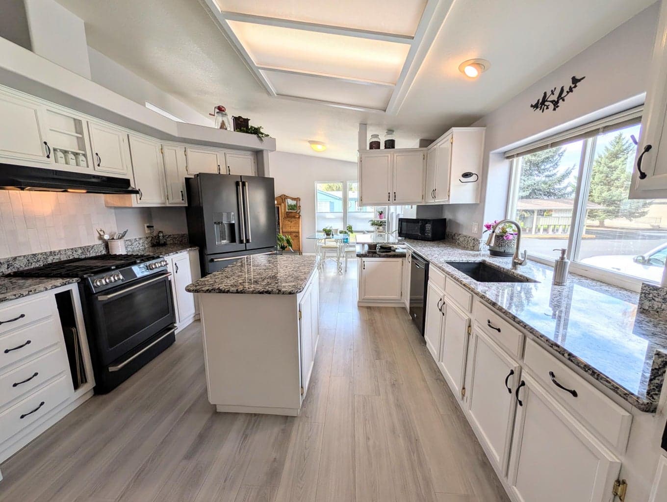 Photo of 1188 27th 5 of 27