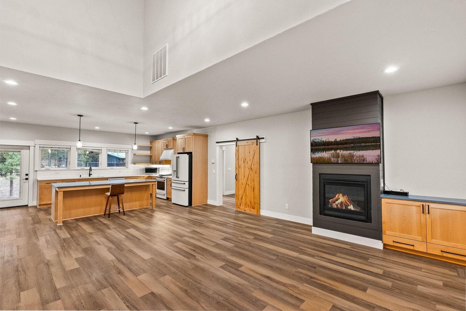 Photo of 17008 Sharp Drive 9 of 65