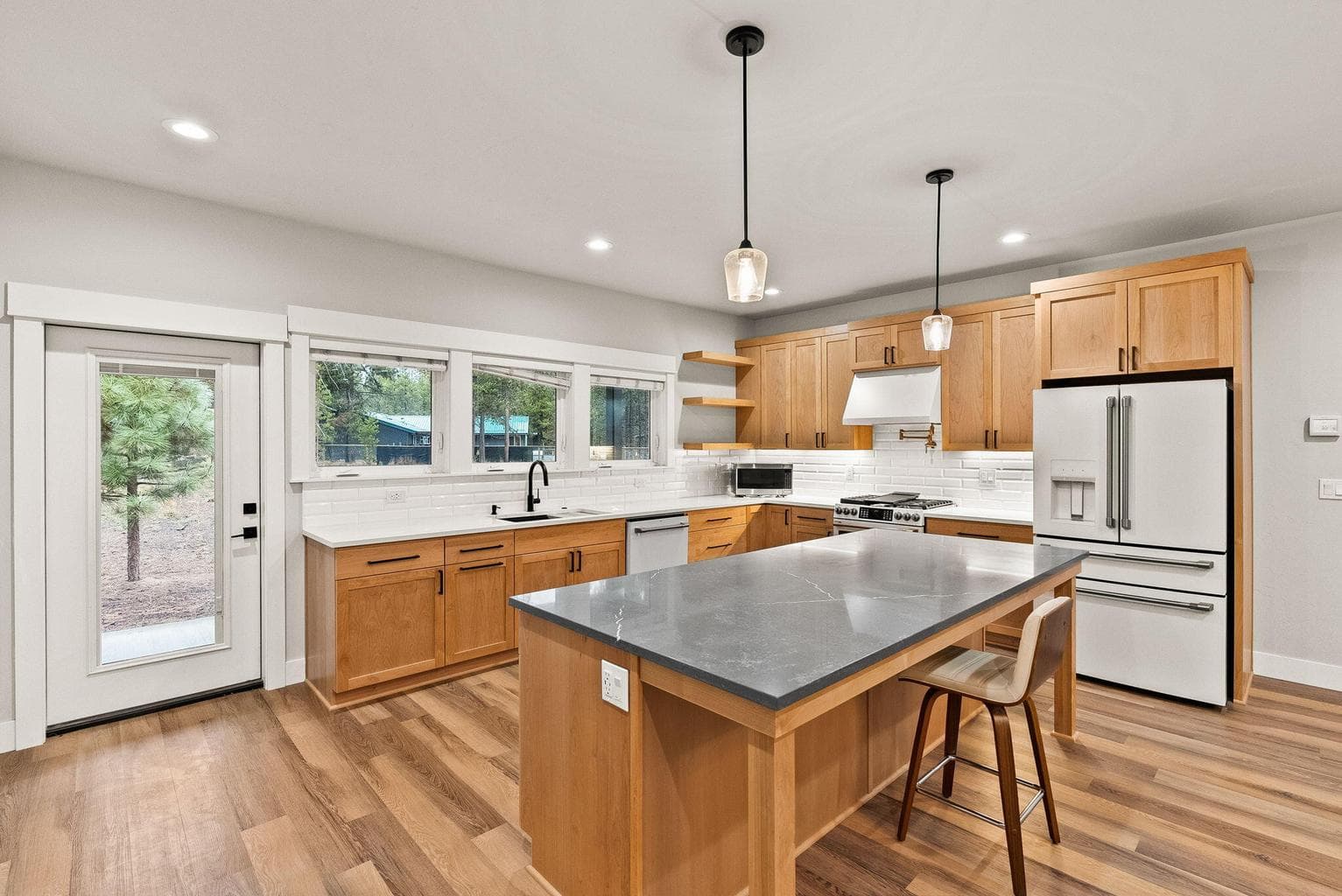 Photo of 17008 Sharp Drive 16 of 65