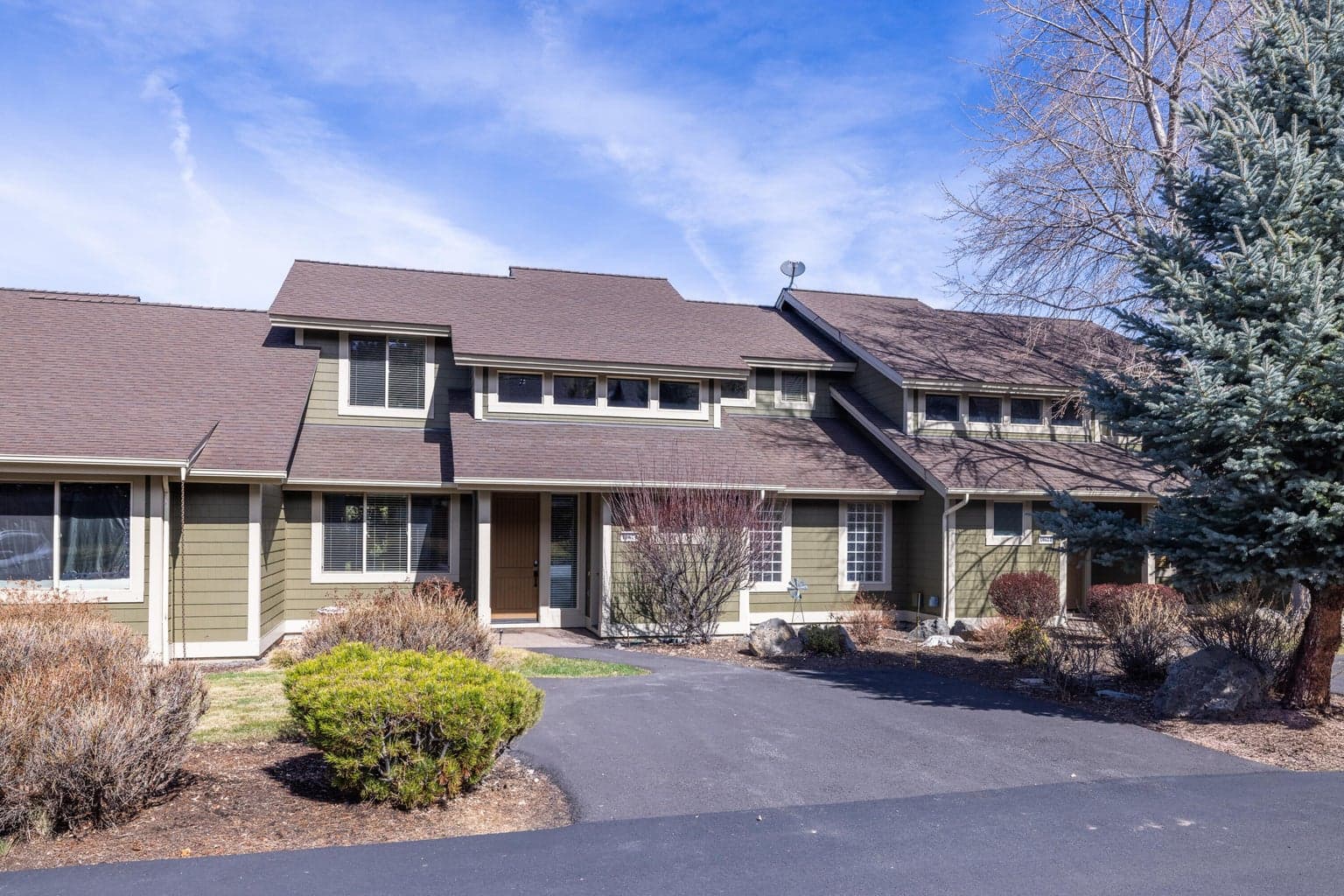 Photo of 10674 Village 2 of 28