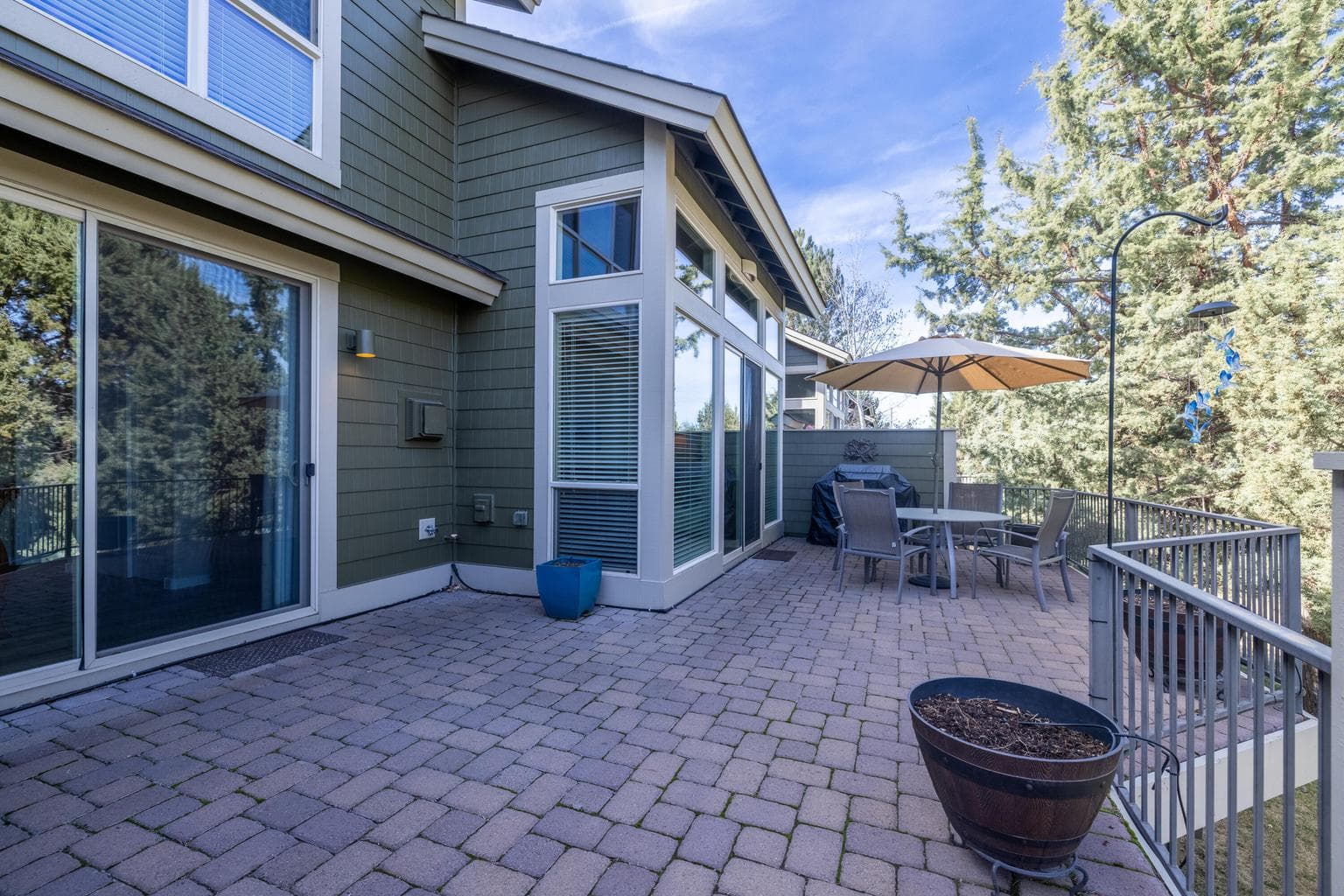 Photo of 10674 Village Loop 25 of 28