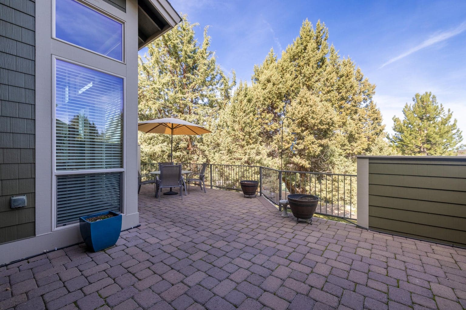 Photo of 10674 Village Loop 27 of 28