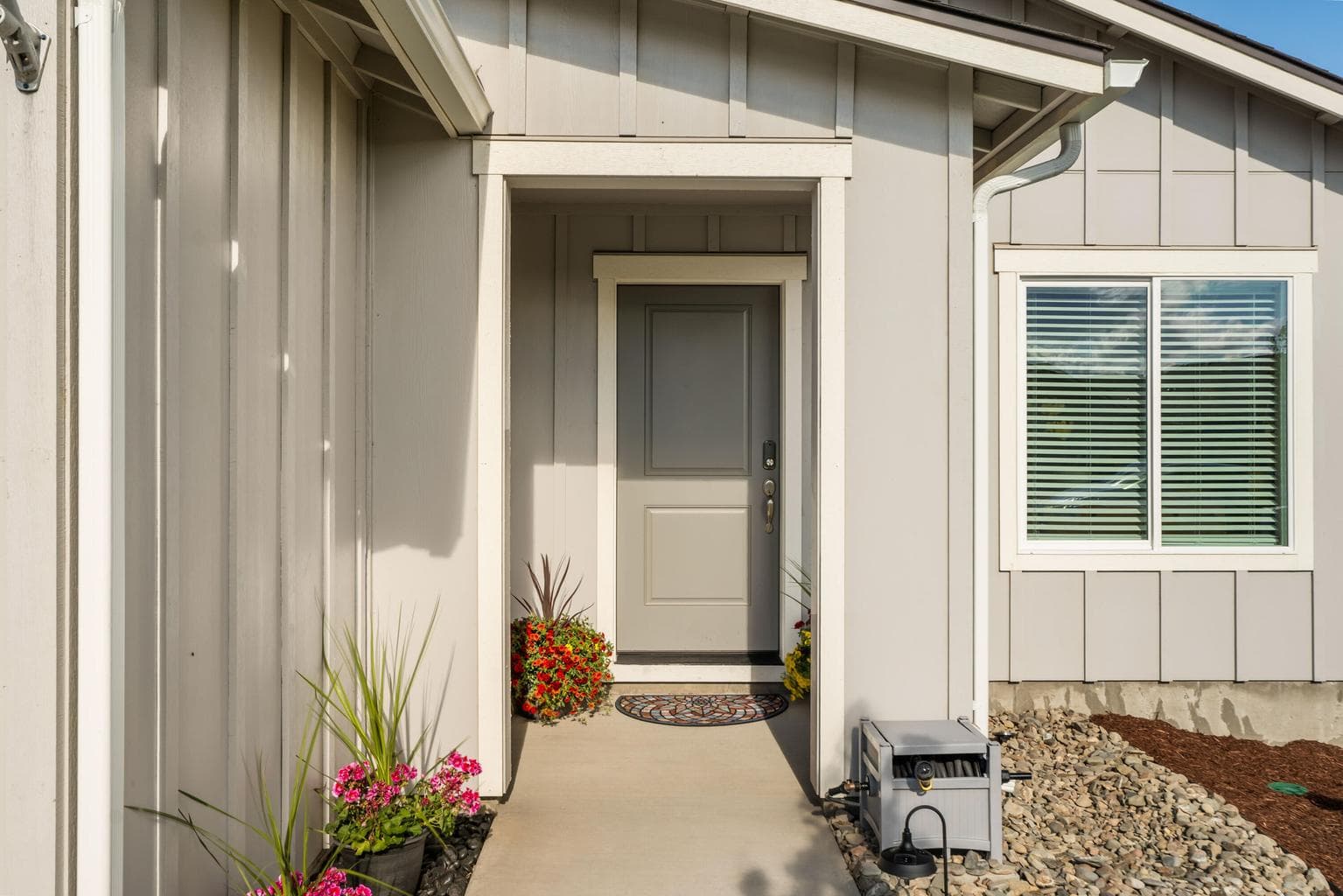 Photo of 3556 10th 3 of 23
