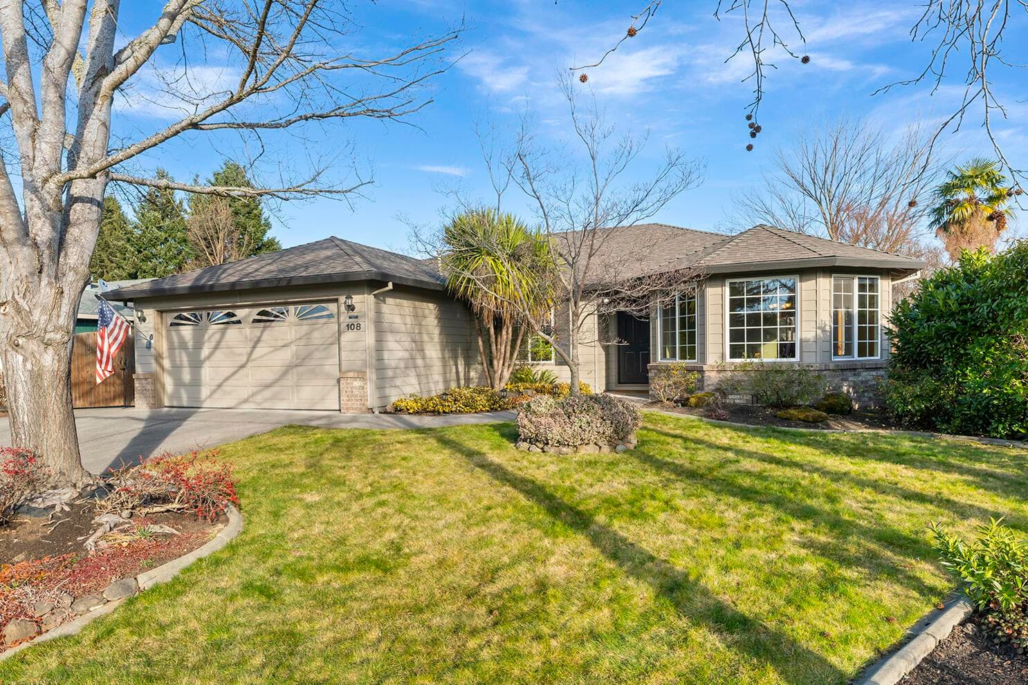 108 Meadow View, Phoenix, 97535
