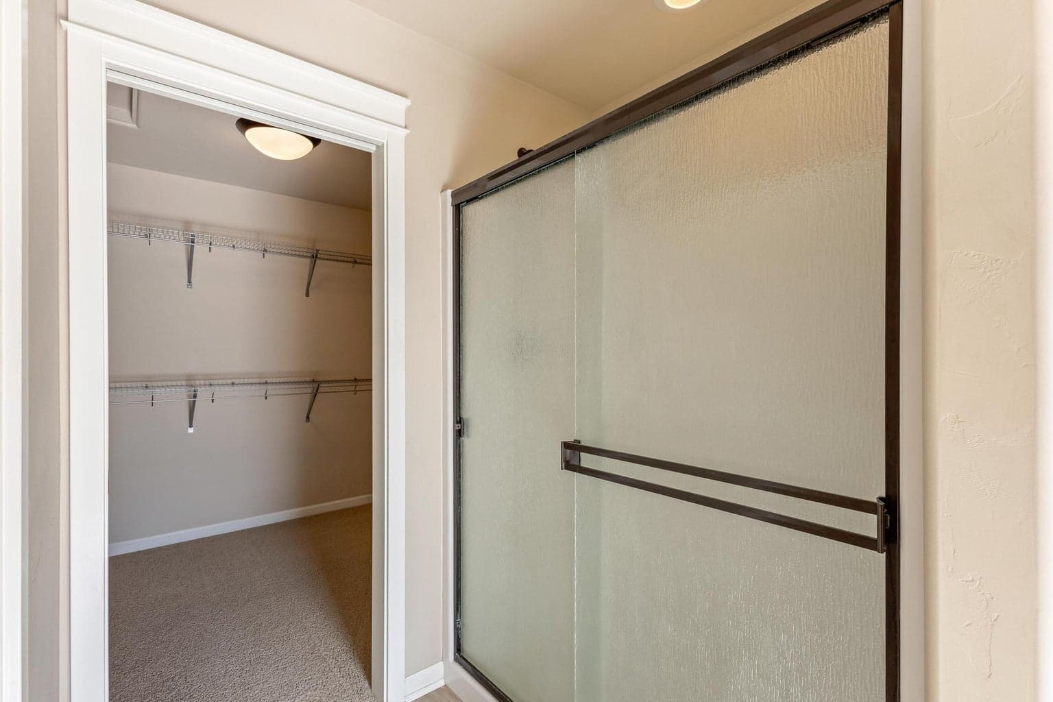 Photo of 950 NE Steins Pillar Drive 17 of 45
