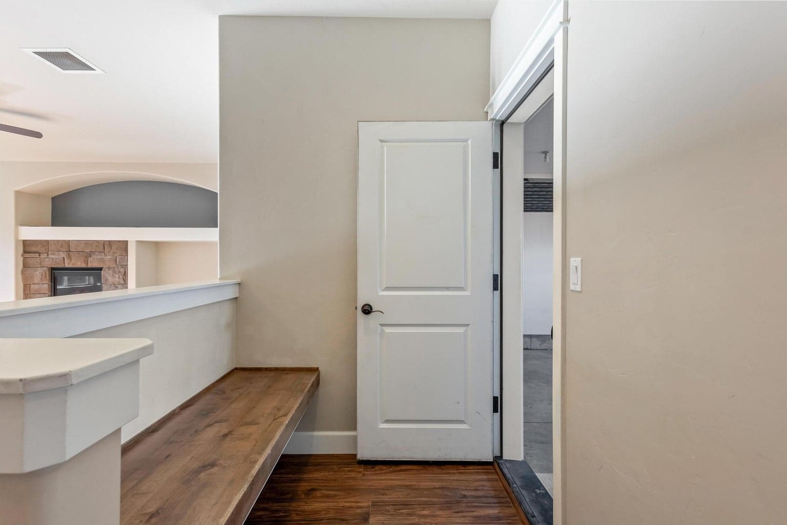 Photo of 950 NE Steins Pillar Drive 31 of 45
