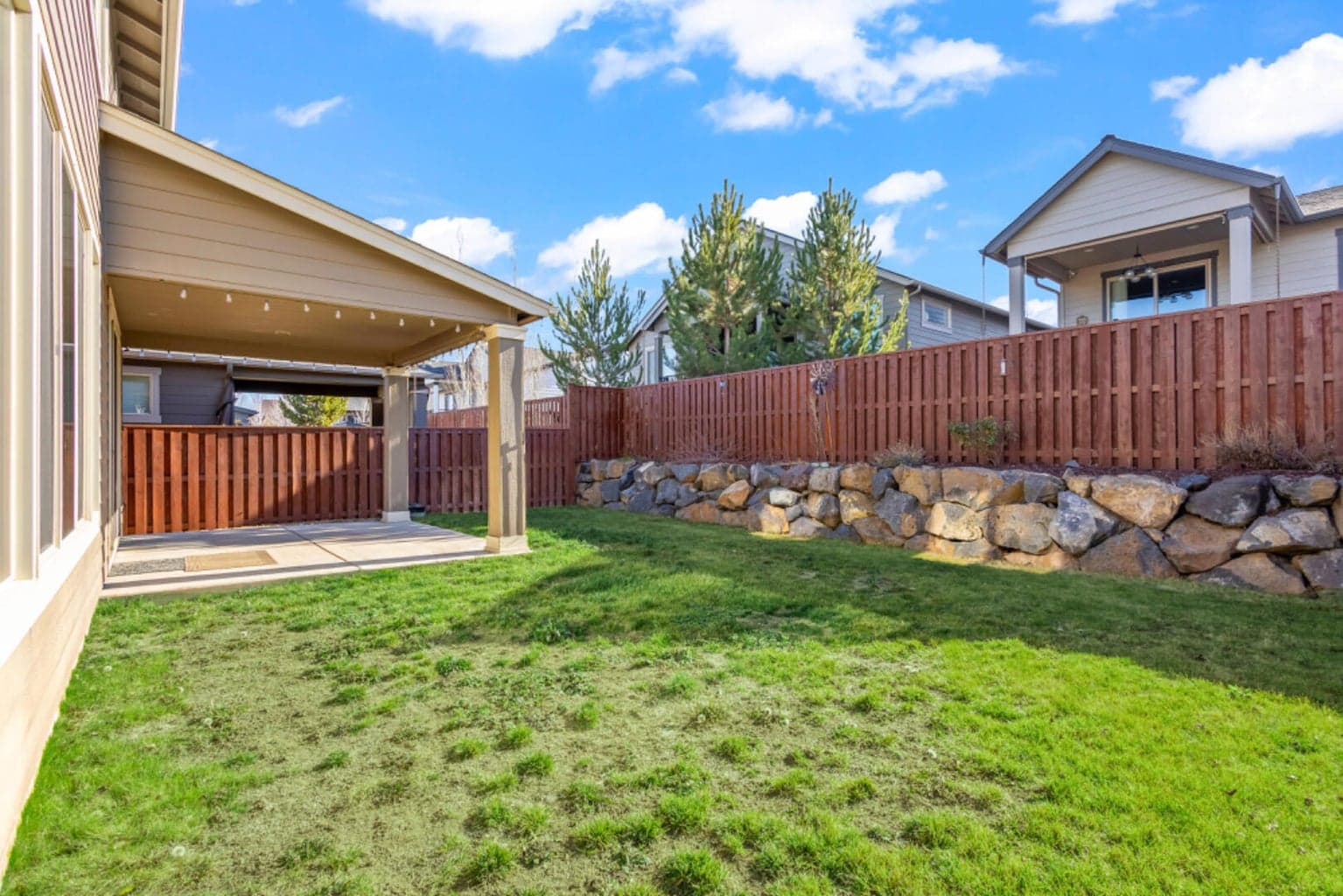 Photo of 950 NE Steins Pillar Drive 35 of 45