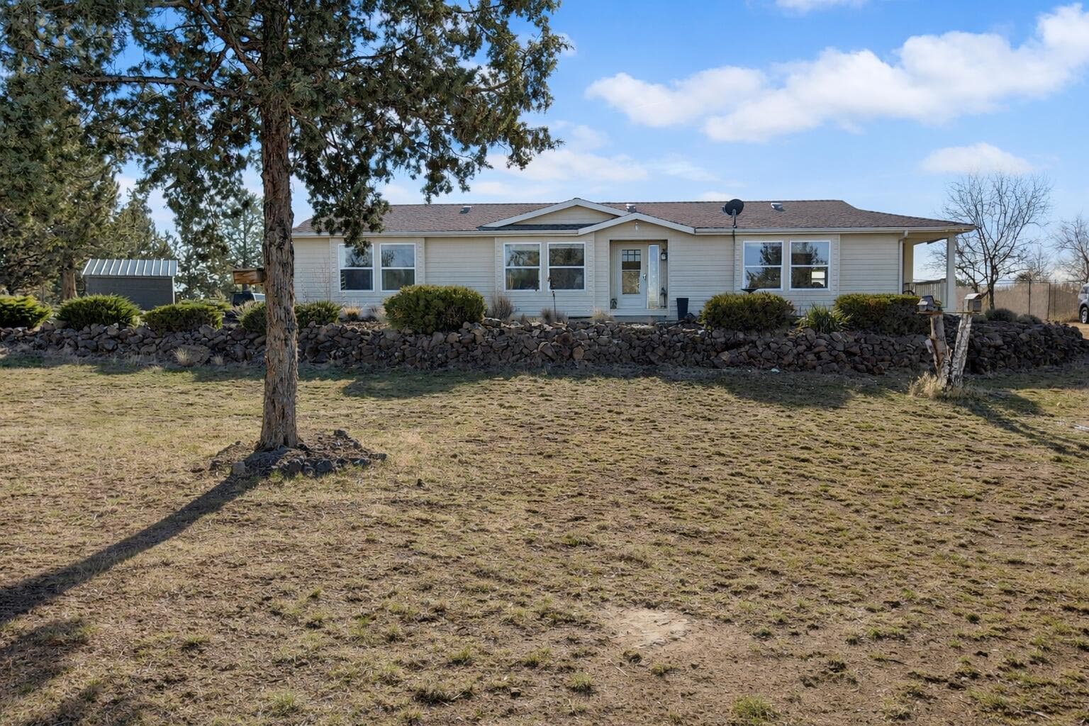 14734 Peninsula