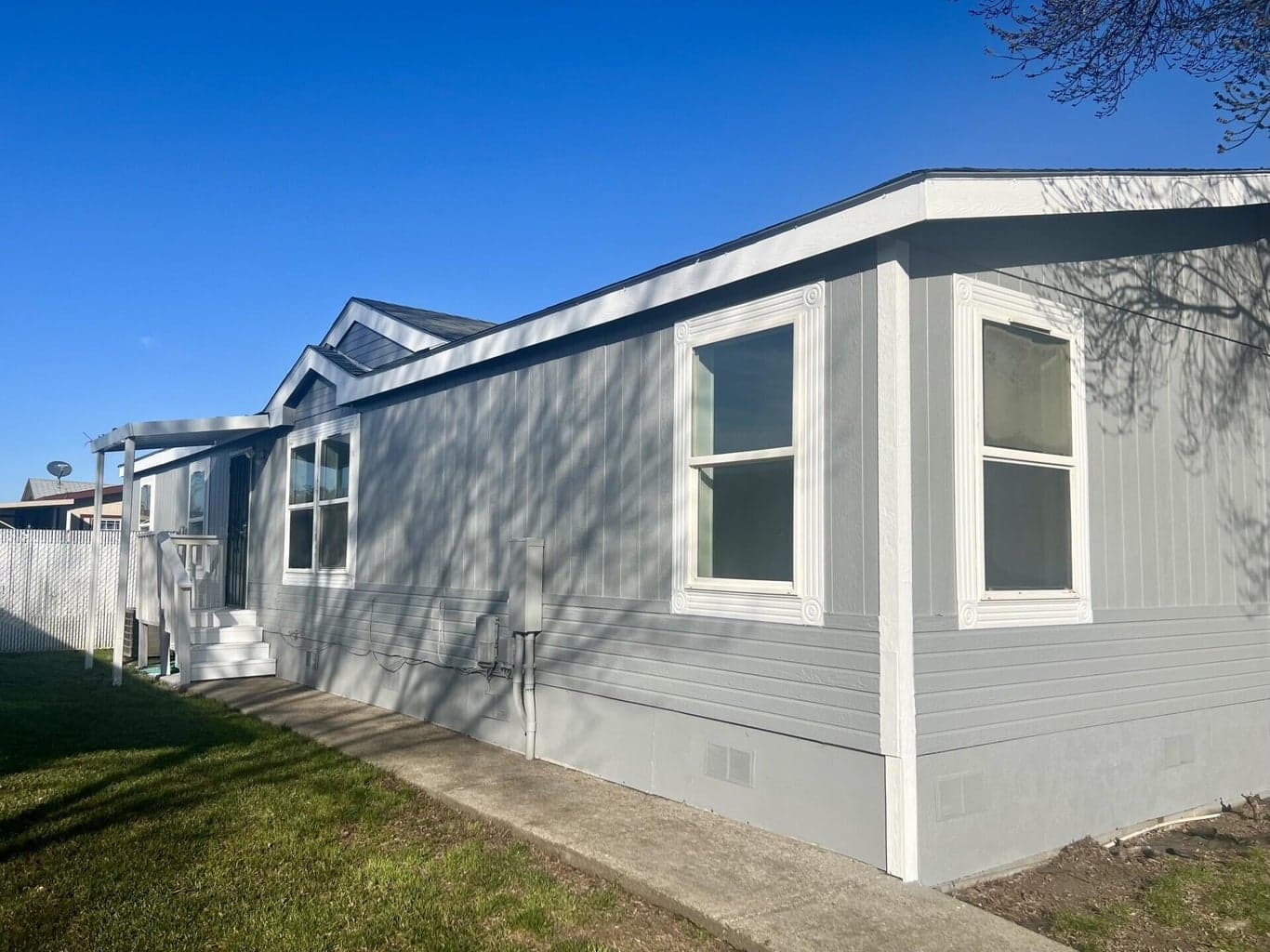 633 Archwood