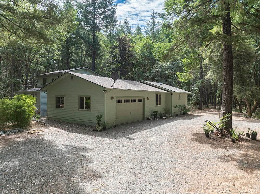Photo of 8843 Deer Creek 3 of 65