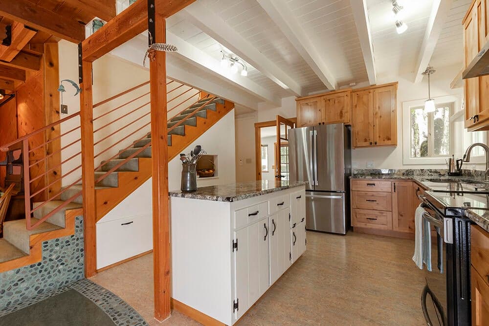 Photo of 8843 Deer Creek 6 of 66