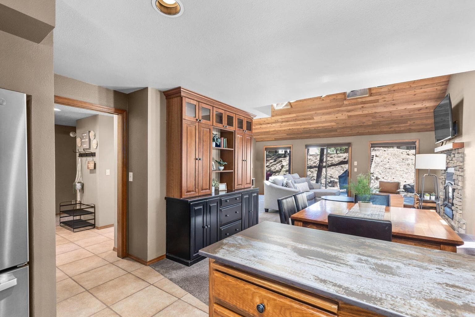 Photo of 57308 Red Fir Lane 6 of 37