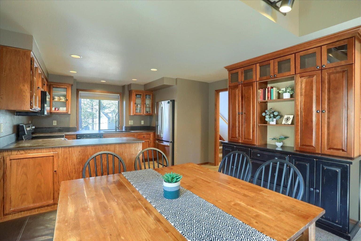 Photo of 57308 Red Fir Lane 9 of 37
