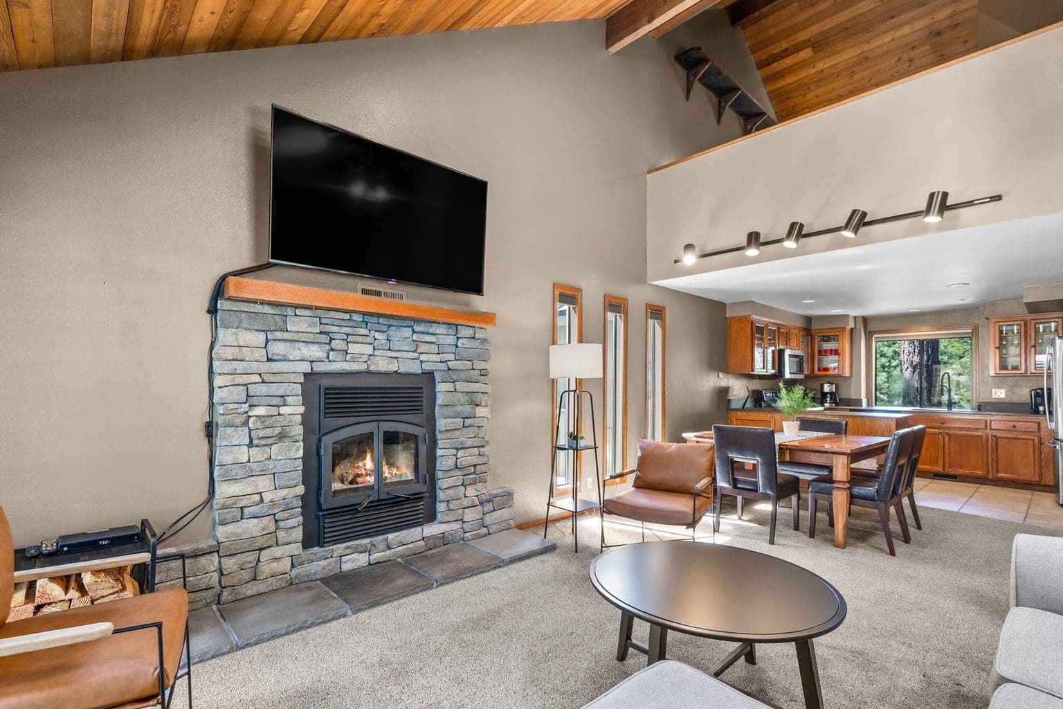 Photo of 57308 Red Fir Lane 11 of 37