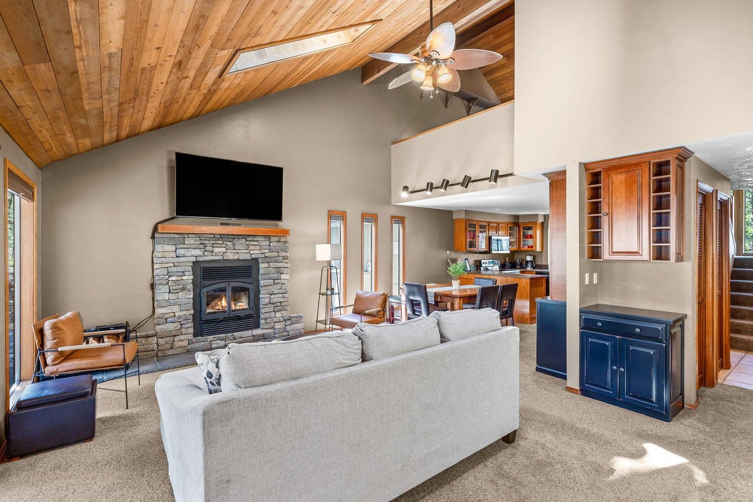 Photo of 57308 Red Fir Lane 14 of 37