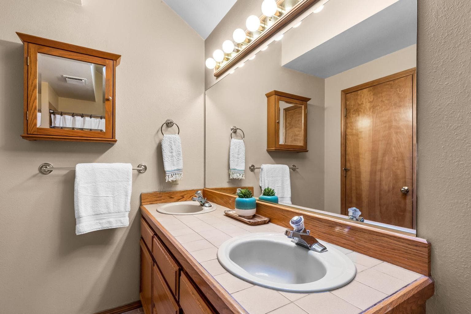Photo of 57308 Red Fir Lane 15 of 37