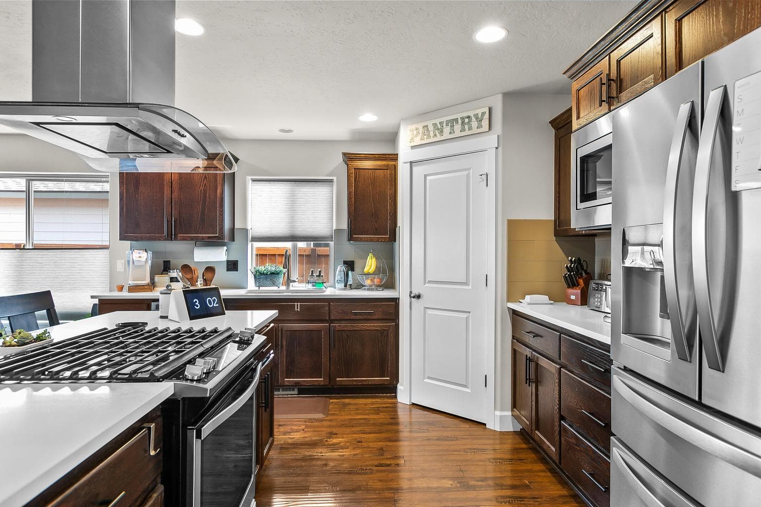 Photo of 654 NW 27th Street 3 of 25