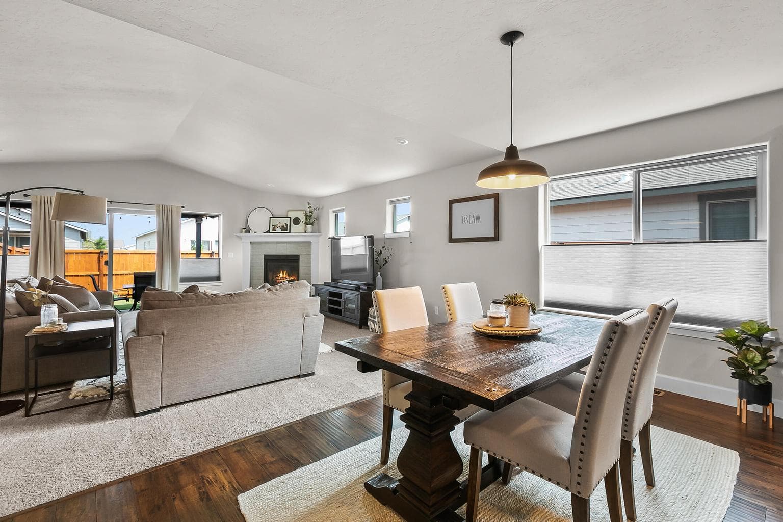 Photo of 654 NW 27th Street 13 of 25