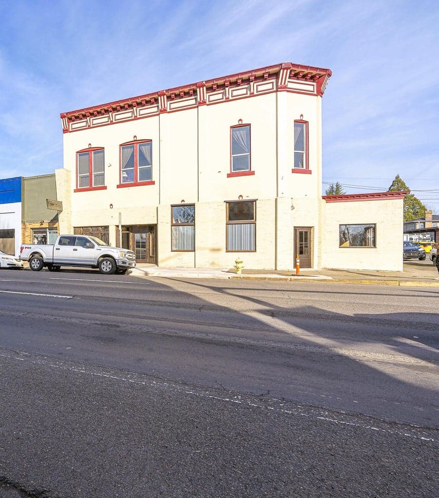 The 1888 Building - 1st St