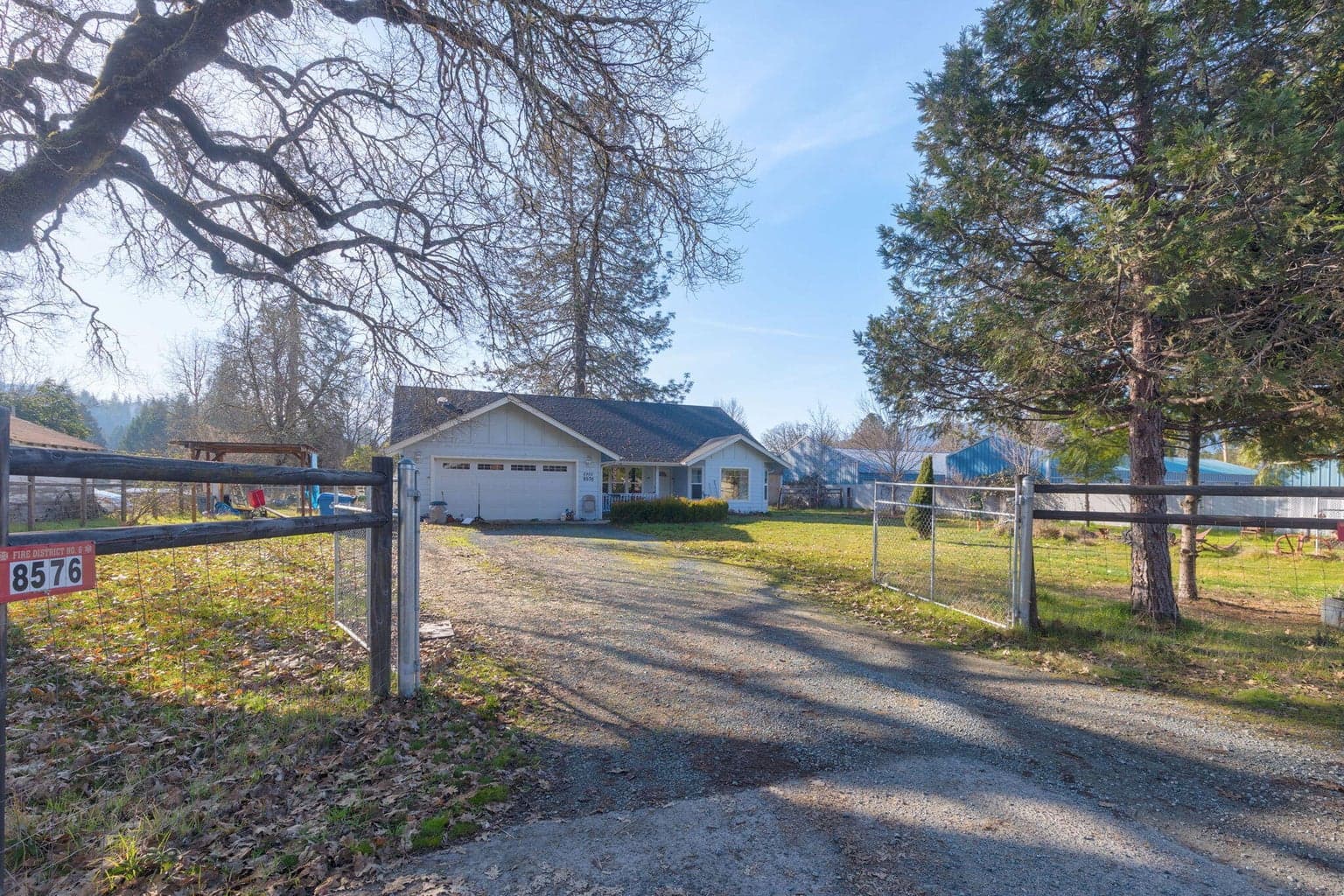 8576 Evans Creek, Rogue River, 97537