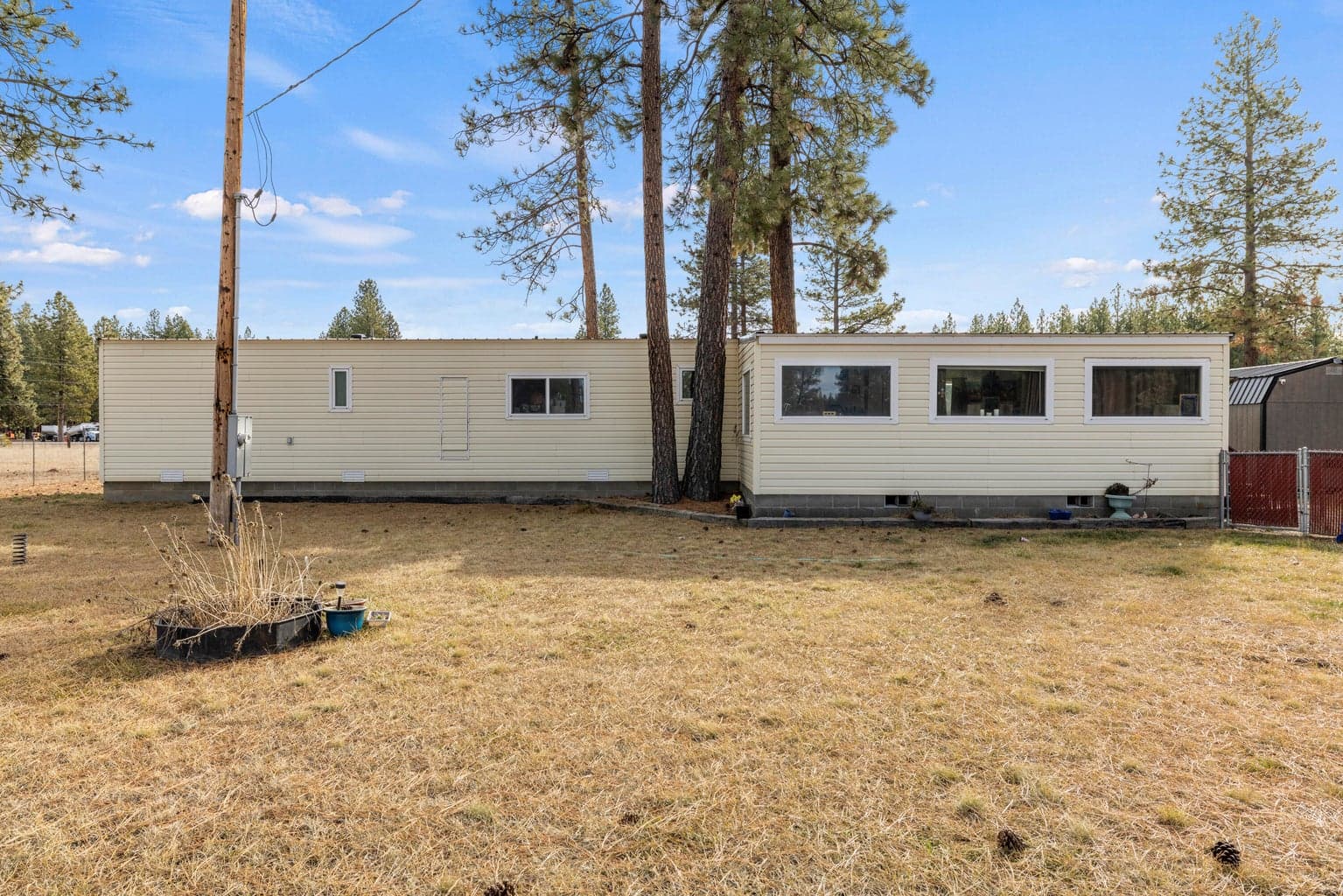 Photo of 35503 Chiloquin 4 of 44