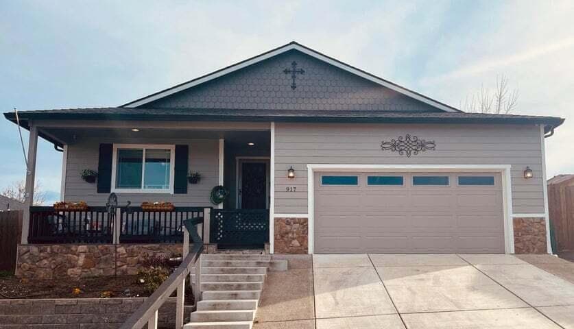 917 Stonewater, Eagle Point, 97524