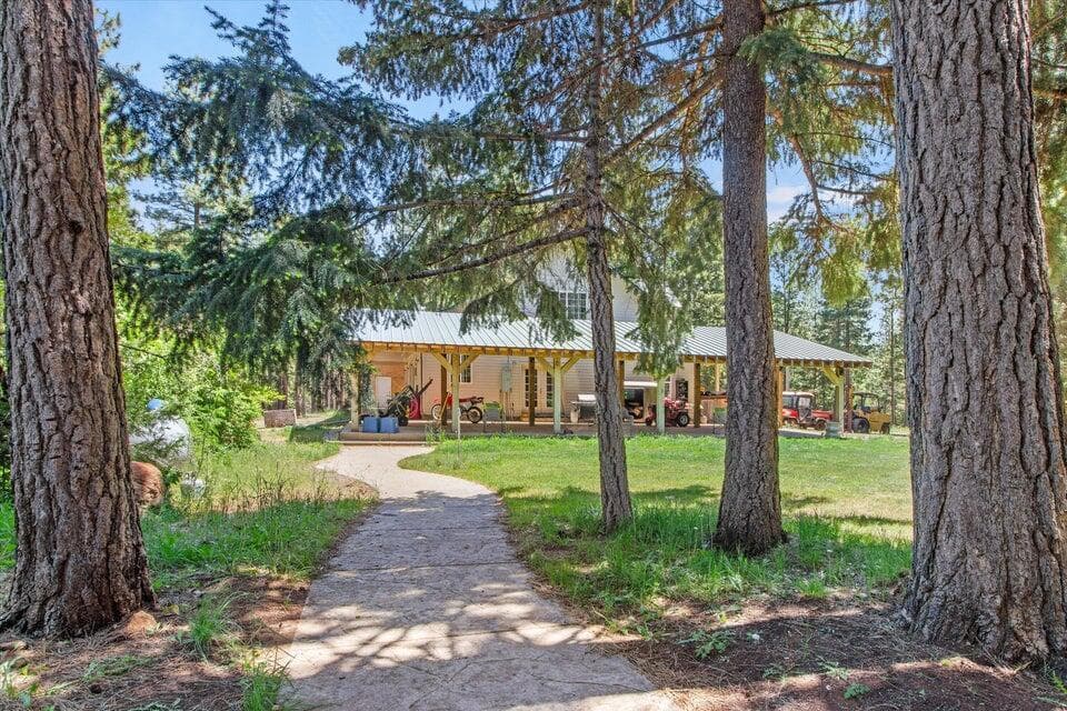 Photo of 15922 Green Springs  66 2 of 104