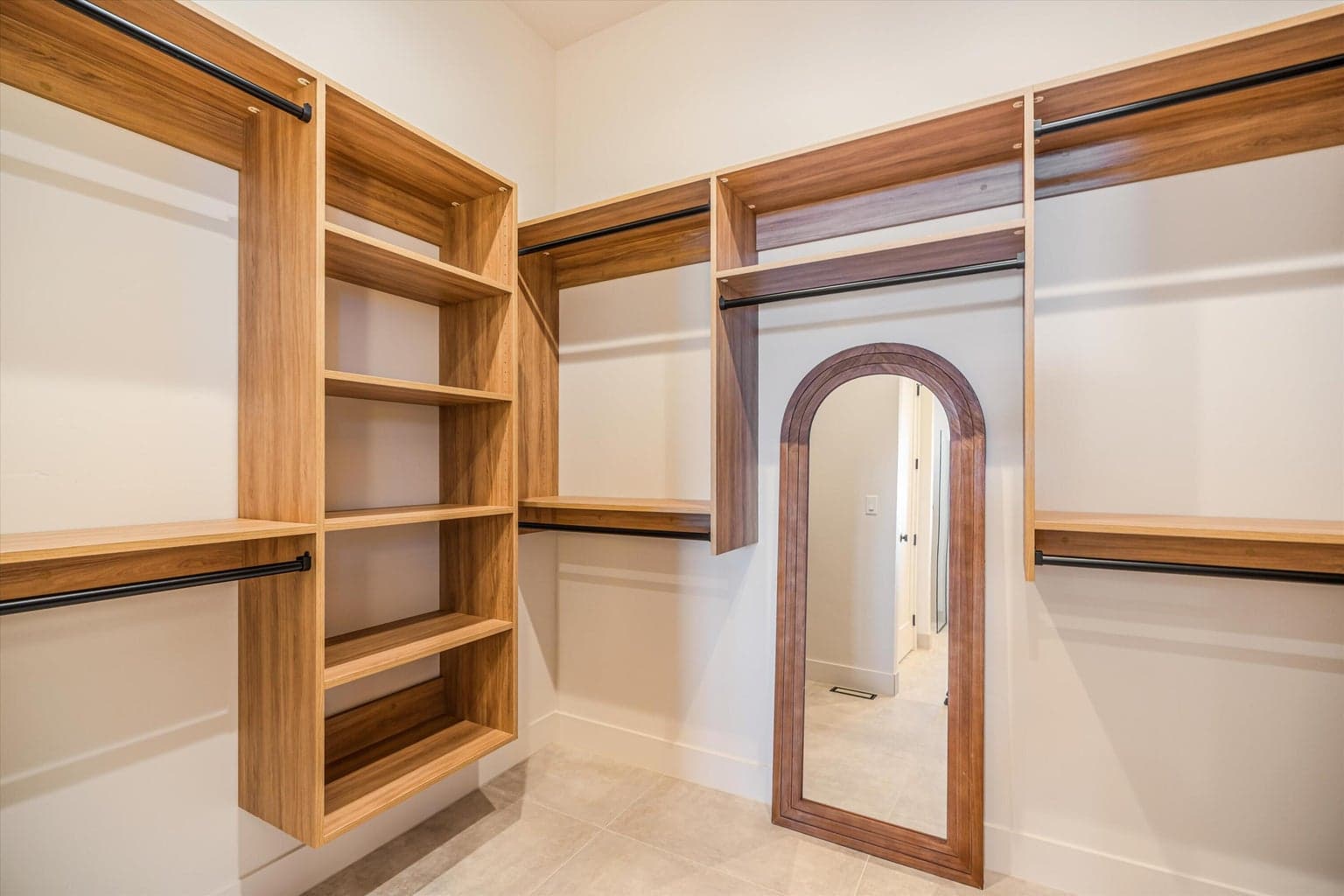 Photo of 3412 NW Sullivan Avenue 20 of 53