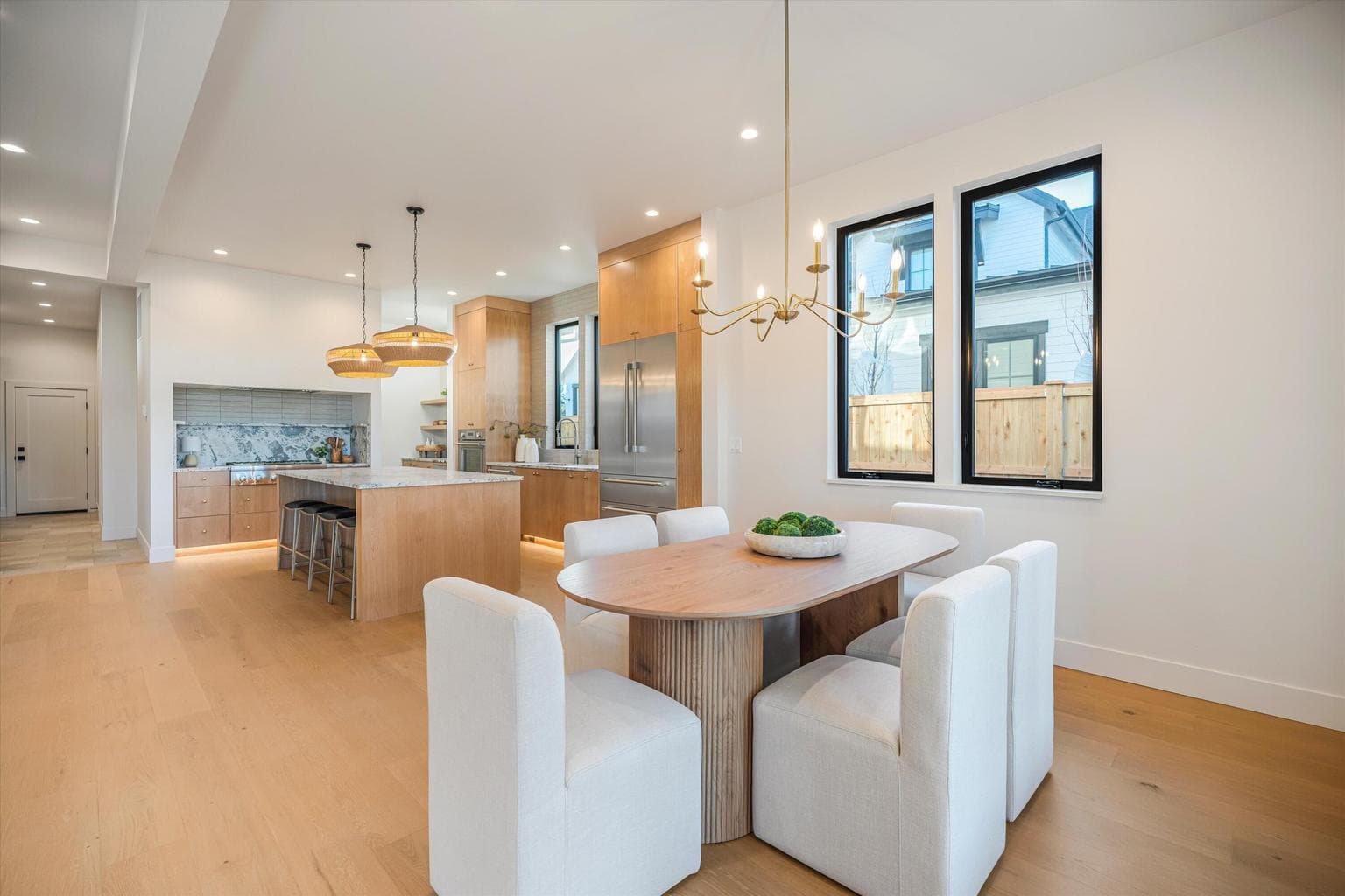 Photo of 3412 NW Sullivan Avenue 13 of 53