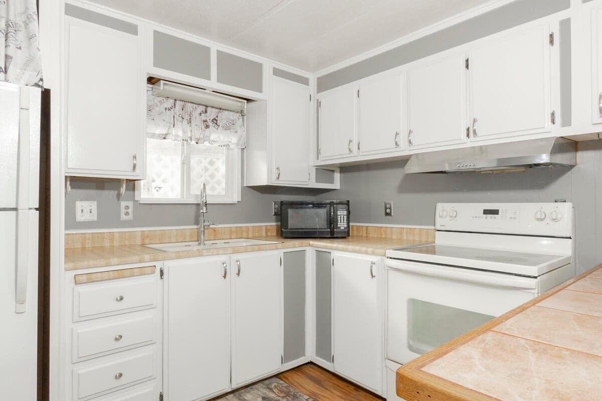 Photo of 537 Thompson Creek 4 of 28