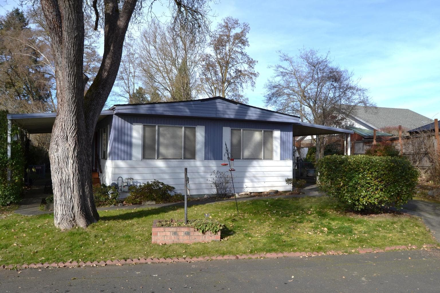 Photo of 285 Lakeview 2 of 19
