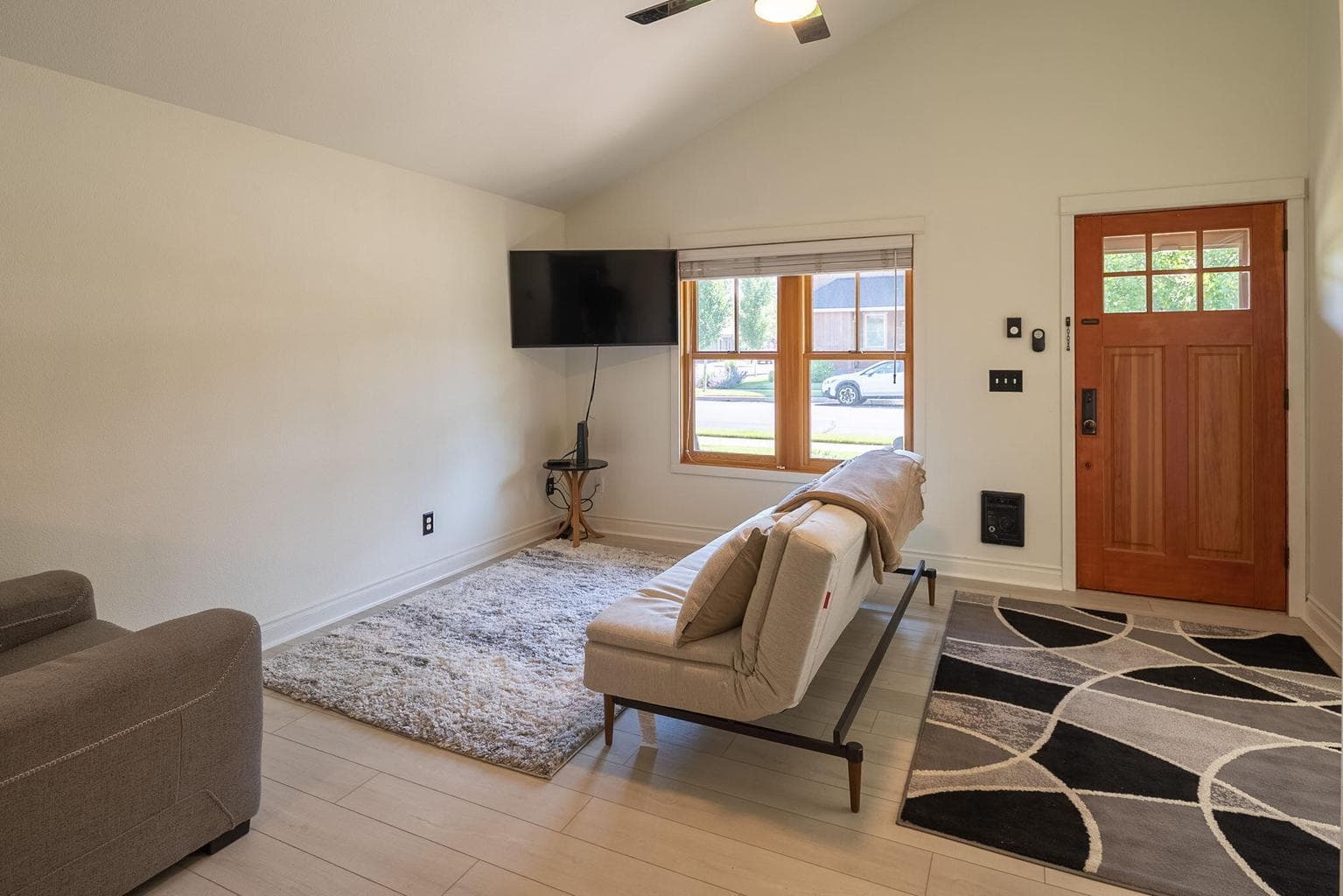 Photo of 335 Cottonwood 5 of 31