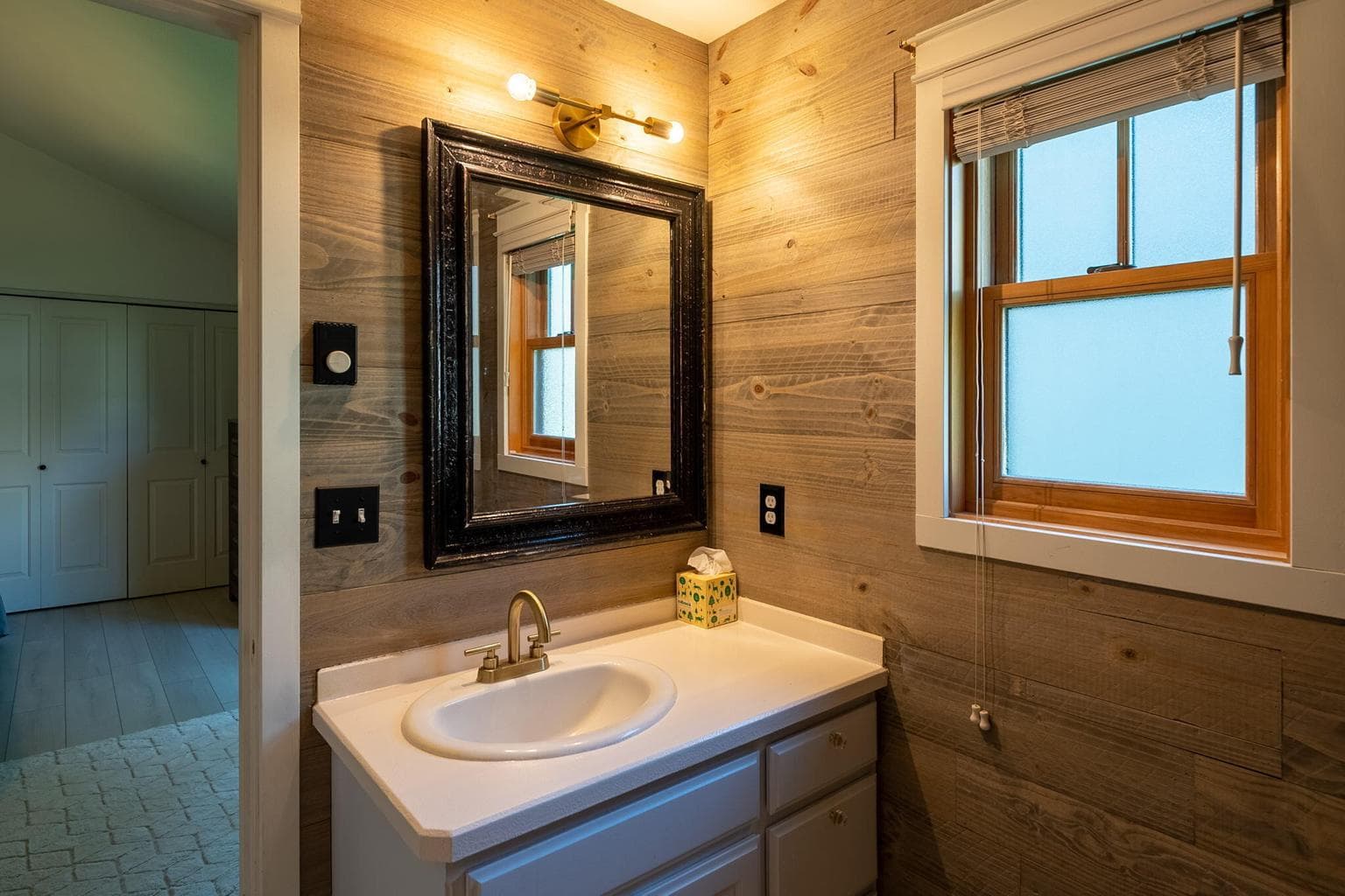 Photo of 335 S Cottonwood Street 28 of 31