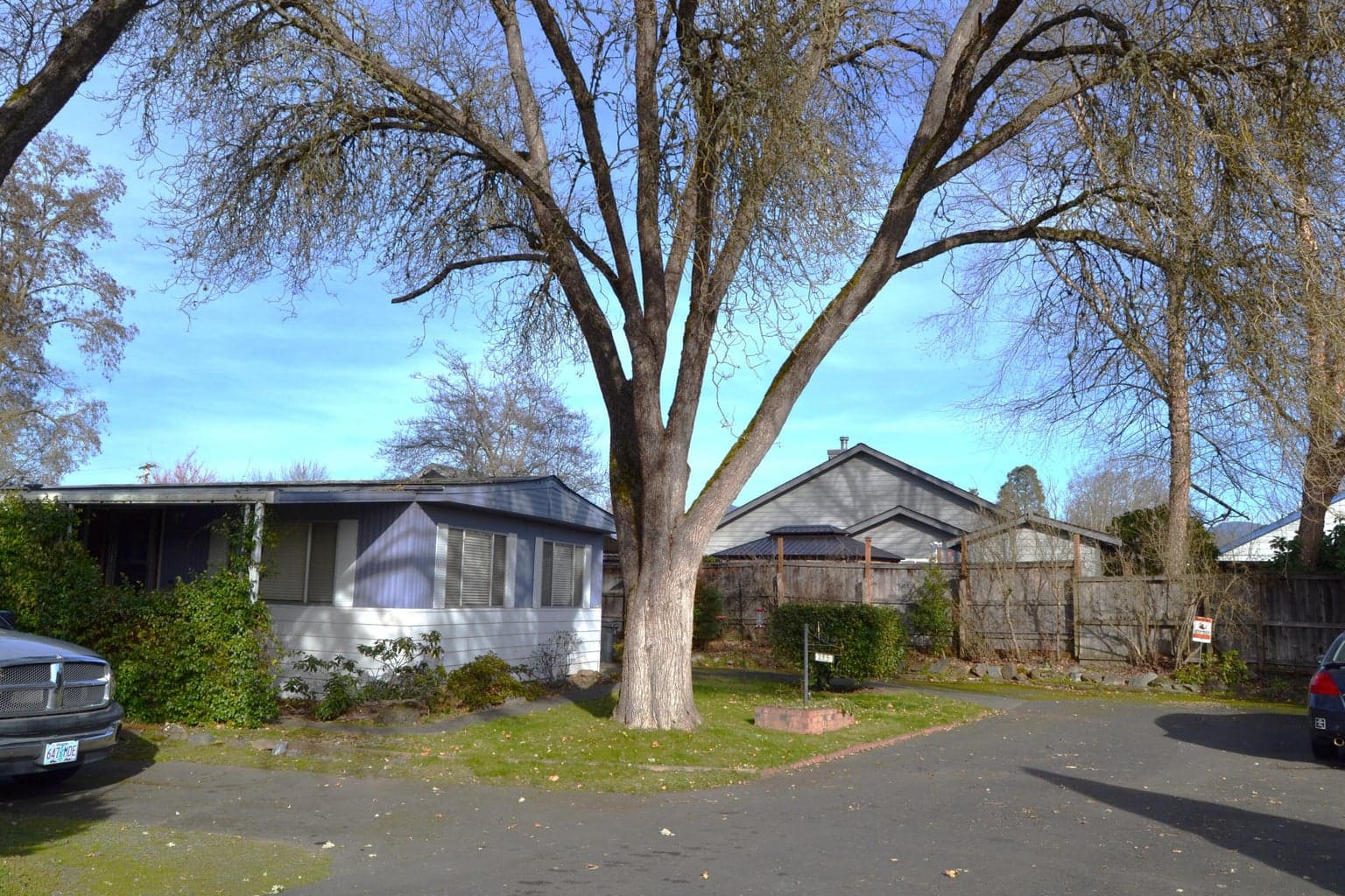 Photo of 285 Lakeview 1 of 19