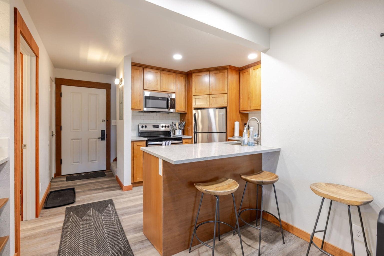 Photo of 18575 SW Century Drive 9 of 49