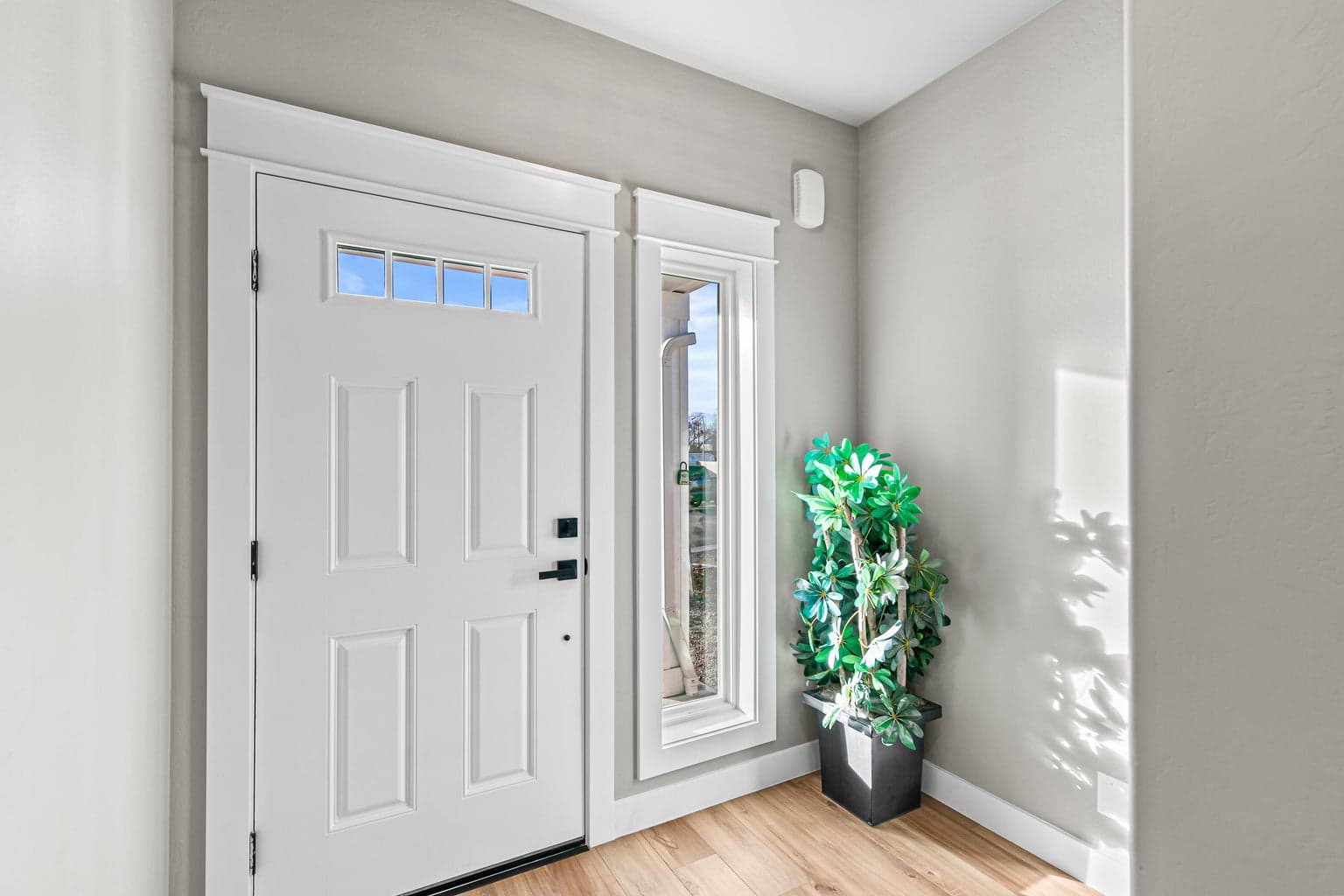 Inviting entry