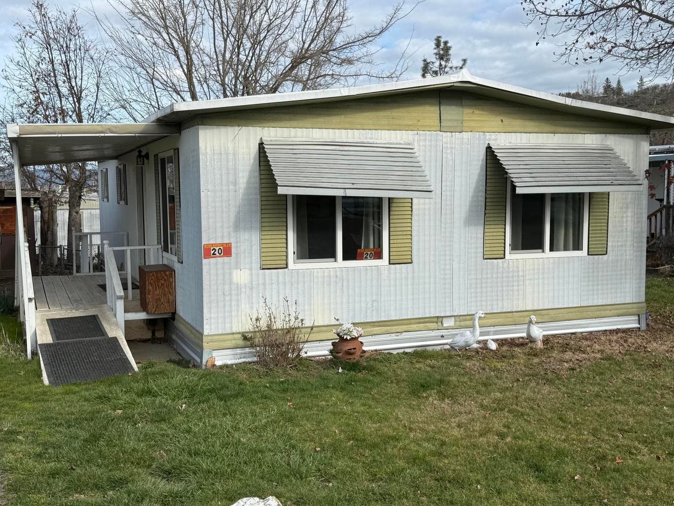 Photo of 421 Stevens 1 of 22